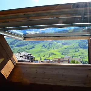 https://serre-palas.hotels-rhonealpes.com